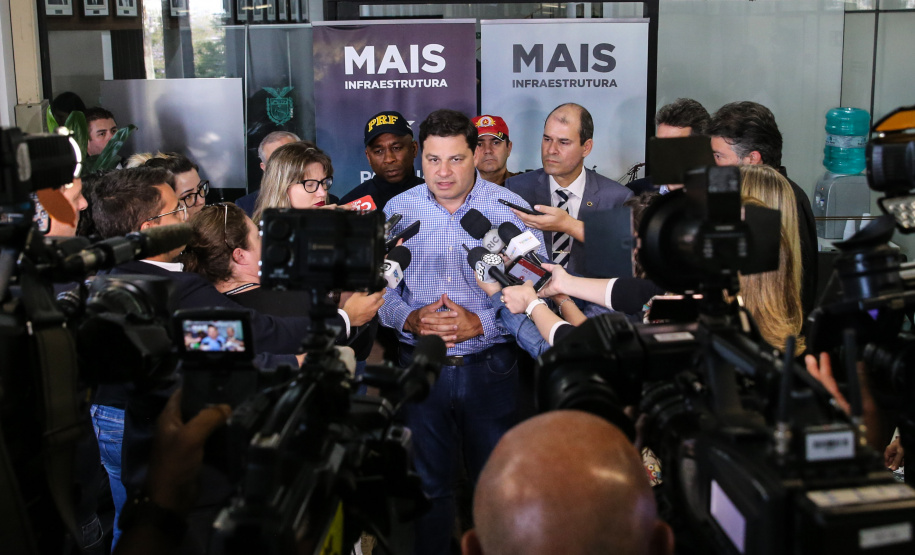 Na primeira reunião para apresentação do cronograma de atividades, o secretário de Estado da Infraestrutura e Logística, Sandro Alex, explicou que o objetivo dos grupos de trabalho do Governo do Estado e da União é garantir uma modelagem moderna de concessão.