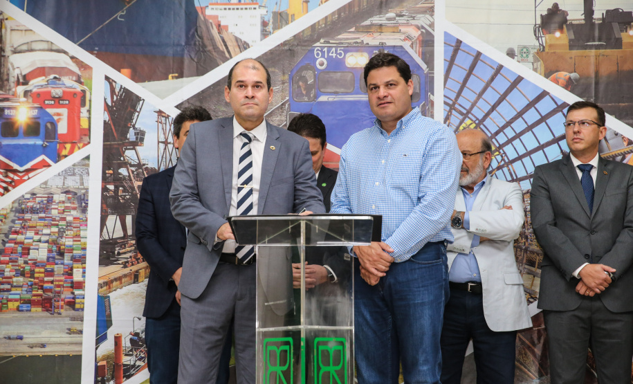 Na primeira reunião para apresentação do cronograma de atividades, o secretário de Estado da Infraestrutura e Logística, Sandro Alex, explicou que o objetivo dos grupos de trabalho do Governo do Estado e da União é garantir uma modelagem moderna de concessão.