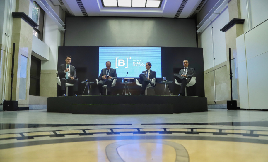 O governador Carlos Massa Ratinho Junior apresentou nesta quarta-feira (27), na Bolsa de Valores de São Paulo, as oportunidades de investimentos no Paraná. Ele destacou os potenciais do Estado, a moderna legislação sobre Parcerias Público-Privadas (PPPs) e o novo programa de concessão de rodovias, que vai abranger 4,1 quilômetros de estradas.Foto: José Fernando Ogura/AEN