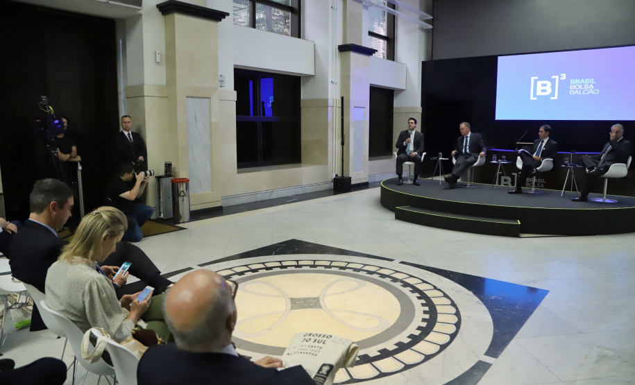 O governador Carlos Massa Ratinho Junior apresentou nesta quarta-feira (27), na Bolsa de Valores de São Paulo, as oportunidades de investimentos no Paraná. Ele destacou os potenciais do Estado, a moderna legislação sobre Parcerias Público-Privadas (PPPs) e o novo programa de concessão de rodovias, que vai abranger 4,1 quilômetros de estradas.Foto: José Fernando Ogura/AEN