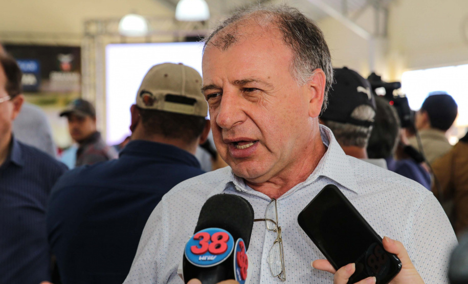 O Governador Carlos Massa Ratinho Júnior lança nesta quinta-feira (28),  o Programa Vida Nova Paraná em Jandaia do Sul.  E também anuncia  recursos e ações nas áreas da saúde, desenvolvimento urbano e sinalização viária, além de entrega de ambulância e de viatura para a Polícia Militar. Na foto, secretário do Desenvolvimento Urbano e de Obras Públicas (SEDU), João Carlos Ortega,Jandaia do Sul, 28/11/2019 -  Foto: Geraldo Bubniak/AEN