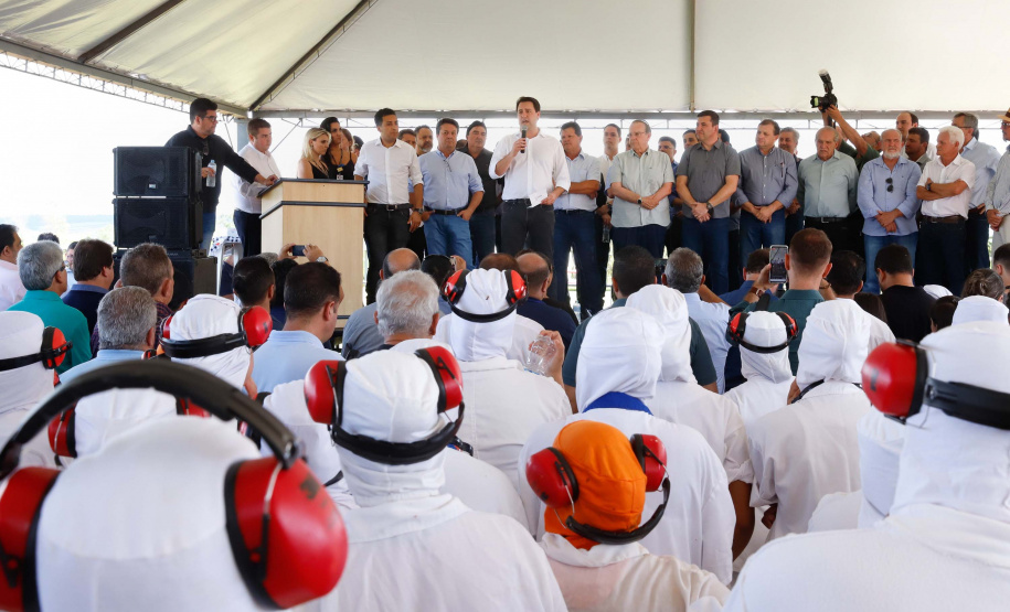 O município de Rondon, no Noroeste do Paraná, está ganhando novas vagas de emprego com a retomada de atividades da unidade local do frigorífico Averama