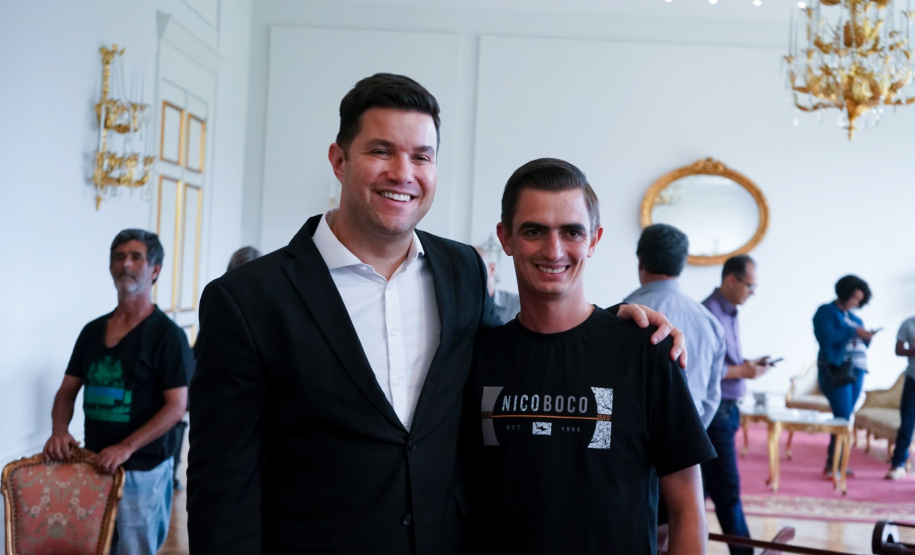 O Governo do Estado conclui esta semana a rodada de autorizações para liberação de recursos do programa Paraná Mais Cidades, que começou há cerca de dois meses. Coordenado pela Casa Civil, o programa é uma parceria entre o Governo e a Assembleia Legislativa e conta com R$ 351 milhões, provenientes do Tesouro Estadual e da devolução do exercício orçamentário do Legislativo. Foto: Guilherme Flores/Casa Civil