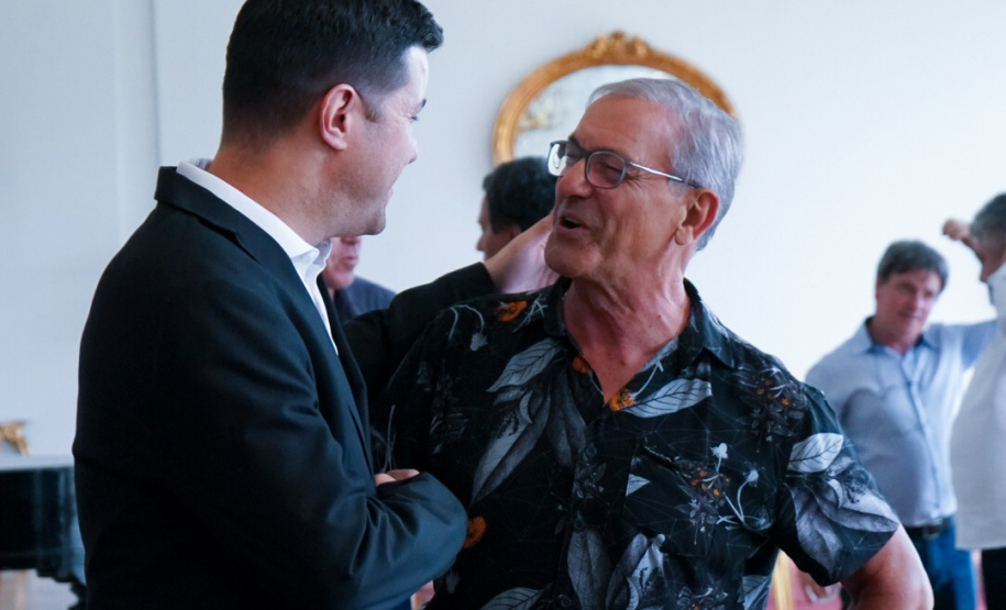 O Governo do Estado conclui esta semana a rodada de autorizações para liberação de recursos do programa Paraná Mais Cidades, que começou há cerca de dois meses. Coordenado pela Casa Civil, o programa é uma parceria entre o Governo e a Assembleia Legislativa e conta com R$ 351 milhões, provenientes do Tesouro Estadual e da devolução do exercício orçamentário do Legislativo. Foto: Guilherme Flores/Casa Civil