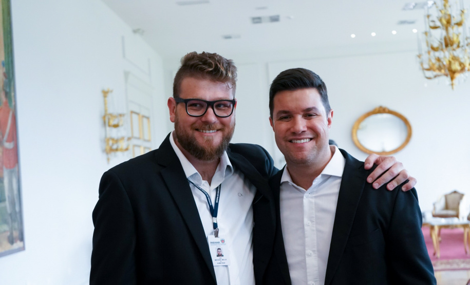 O Governo do Estado conclui esta semana a rodada de autorizações para liberação de recursos do programa Paraná Mais Cidades, que começou há cerca de dois meses. Coordenado pela Casa Civil, o programa é uma parceria entre o Governo e a Assembleia Legislativa e conta com R$ 351 milhões, provenientes do Tesouro Estadual e da devolução do exercício orçamentário do Legislativo. Foto: Guilherme Flores/Casa Civil