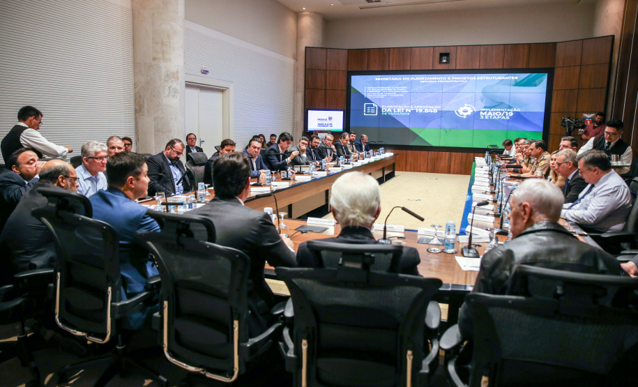 O governador Carlos Massa Ratinho Junior participa nesta terça-feira (03) da reunião com a equipe de governo.  03/12/2019 - Foto: Geraldo Bubniak/AEN