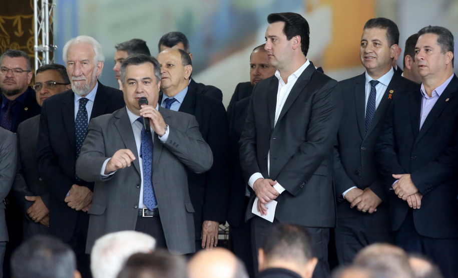 O governador Carlos Massa Ratinho Junior autorizou nesta terça-feira (3) o repasse de R$ 78 milhões para hospitais filantrópicos. Os recursos são destinados a obras (R$ 44,5 milhões) e equipamentos (R$ 33,5 milhões). É o maior pacote financeiro unificado da história às instituições, que atendem mais de 50% dos pacientes do Sistema Único de Saúde (SUS) no Paraná. Curitiba,03/12/2019 Foto:Jaelson Lucas / AEN