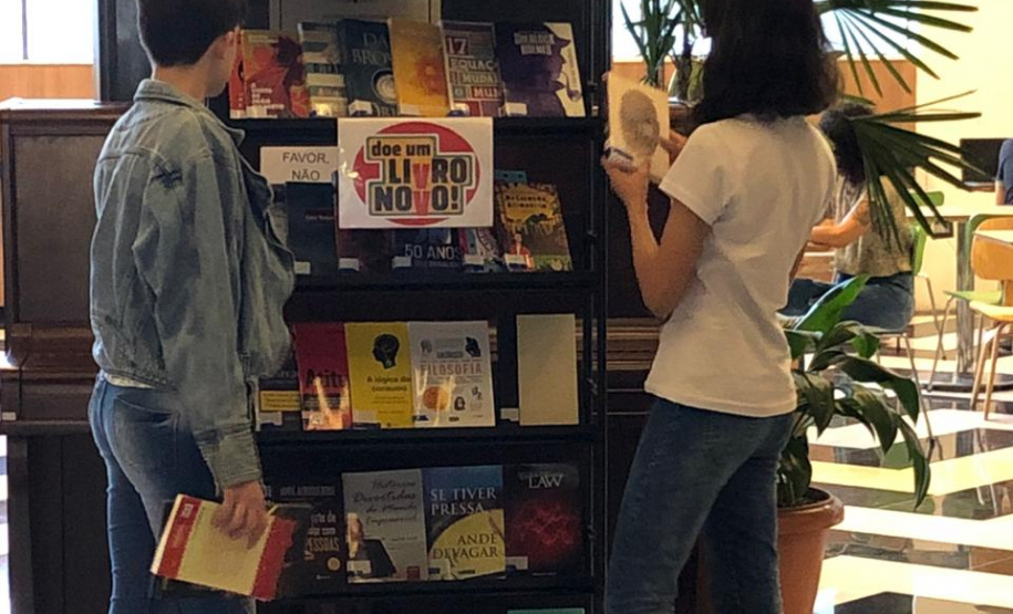 Biblioteca empresta títulos arrecadados no projeto Livro Novo. Foto: BPP