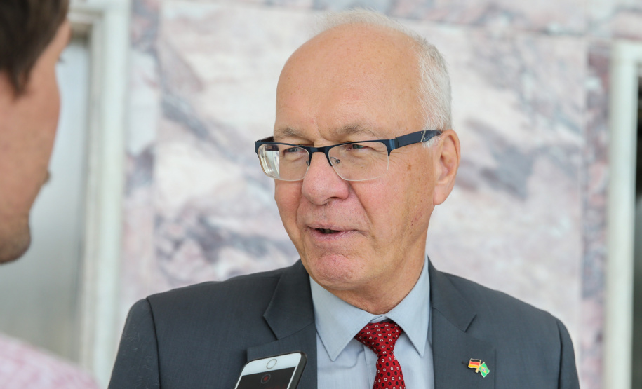O vice governador Darci Piana recebe nesta terça-feira (3), o embaixador da Alemanha no Brasil, Georg Witschel no Palácio Iguaçu.   Curitiba, 03/12/2019 -  Foto: Geraldo Bubniak/AEN