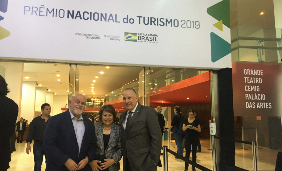 Na Semana Nacional do Turismo, o Paraná concorreu com projetos selecionados entre as Iniciativas de Destaque do Prêmio Nacional de Turismo. Ações de Foz do Iguaçu e de Guarapuava foram selecionadas entre mais de trezentos inscritos. A cerimônia de premiação aconteceui nesta quarta feira (04) em Belo Horizonte (MG).Foto: Edson Thomaz