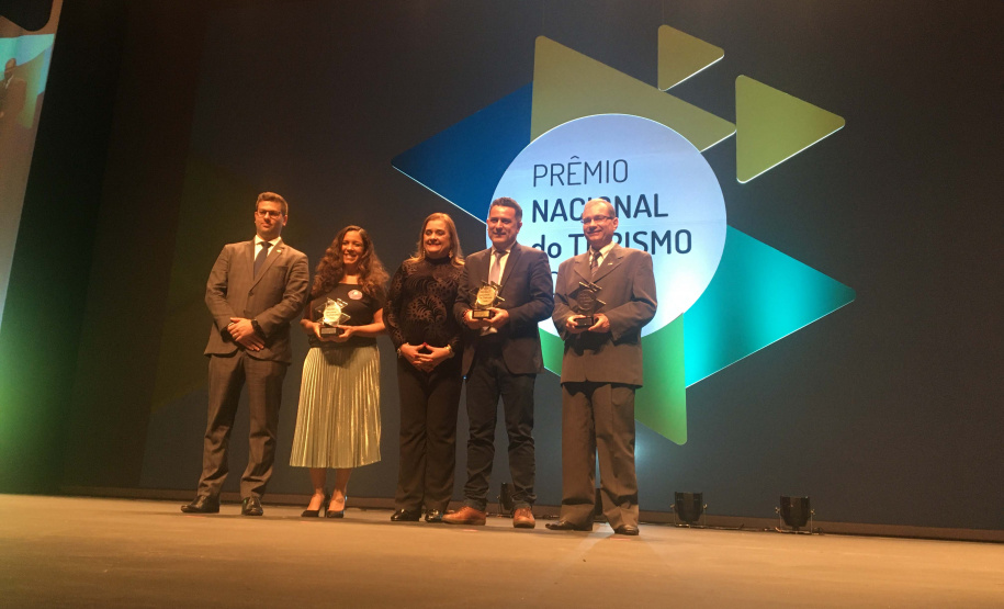 Na Semana Nacional do Turismo, o Paraná concorreu com projetos selecionados entre as Iniciativas de Destaque do Prêmio Nacional de Turismo. Ações de Foz do Iguaçu e de Guarapuava foram selecionadas entre mais de trezentos inscritos. A cerimônia de premiação aconteceui nesta quarta feira (04) em Belo Horizonte (MG).Foto: Edson Thomaz