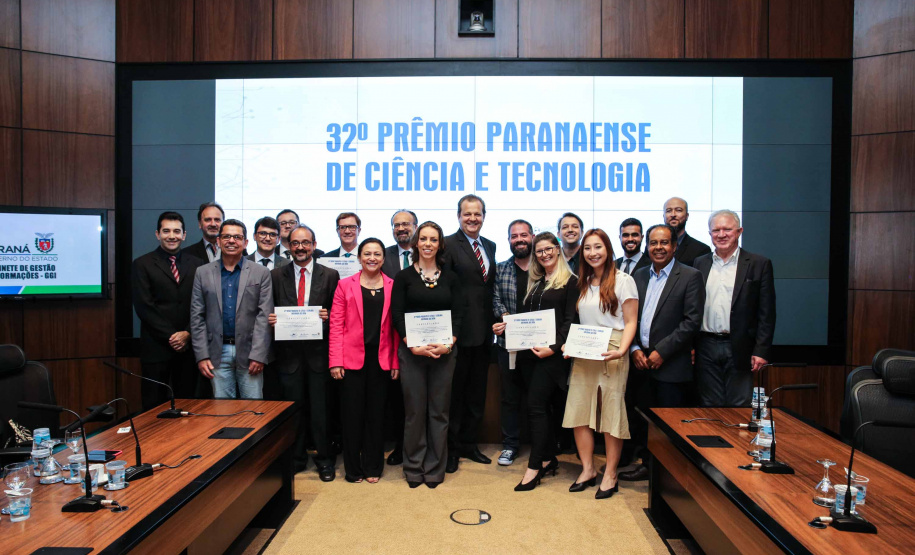 Entrega do 32º Prêmio Paranaense de Ciência e Tecnologia no Palácio Iguaçu. Curitiba, 04/12/2019 - Foto: Geraldo Bubniak/AEN