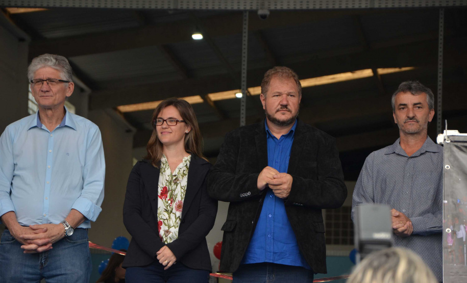O secretário estadual da Agricultura e do Abastecimento, Norberto Ortigara, participou nesta quinta-feira (05) da inauguração do Armazém da Família em Campo Magro. Esta é a décima unidade implantada na Região Metropolitana de Curitiba, viabilizada por meio de parceria entre a Prefeitura da Capital, responsável pelo programa, e o município.Foto:SEAB