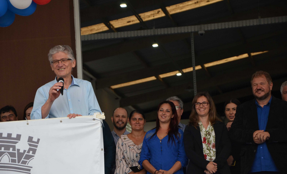 O secretário estadual da Agricultura e do Abastecimento, Norberto Ortigara, participou nesta quinta-feira (05) da inauguração do Armazém da Família em Campo Magro. Esta é a décima unidade implantada na Região Metropolitana de Curitiba, viabilizada por meio de parceria entre a Prefeitura da Capital, responsável pelo programa, e o município.Foto:SEAB