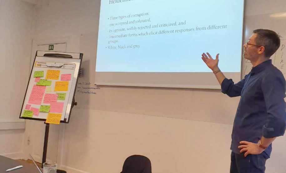 Representantes do Governo do Paraná começaram a capacitação oferecida pelo governo dinamarquês, em parceria com a Transparência Internacional e Canadá. Nesta primeira semana, o grupo conhece a administração pública da Dinamarca, considerado o país menos corrupto do mundo, e participa de workshops sobre transparência, integridade e combate à corrupção. O curso será concluído em 13 de dezembro. Foto:CGE