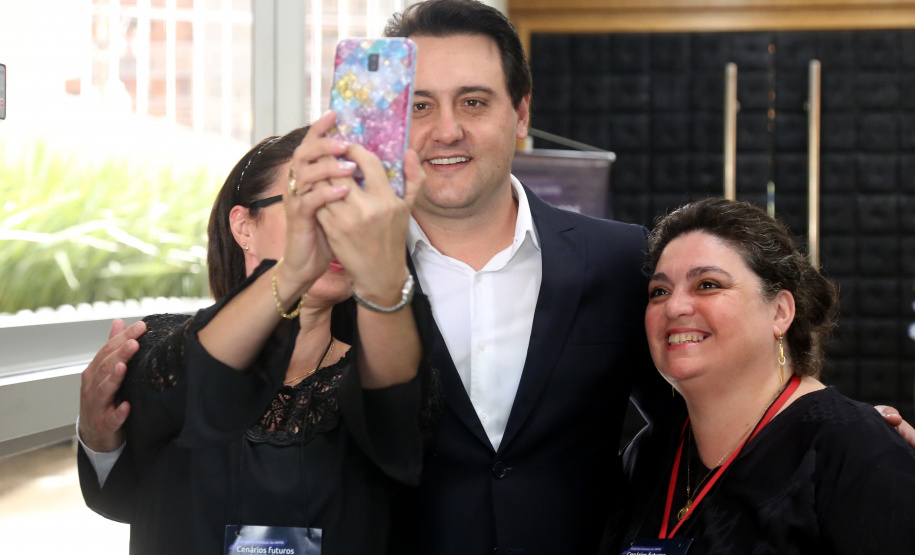 O governador Carlos Massa Ratinho Junior afirmou nesta quinta-feira (5) que a modernização do Estado passa pelo papel de fiscalização do Ministério Público do Paraná (MPPR) e pela construção de políticas conjuntas de atendimento social. Ele participou do Congresso Estadual do MPPR e de uma sessão plenária sobre planejamento estratégico do órgão, que acontecem em Curitiba.Foto Gilson Abreu/AEN