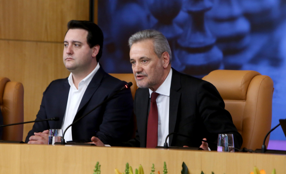 O governador Carlos Massa Ratinho Junior afirmou nesta quinta-feira (5) que a modernização do Estado passa pelo papel de fiscalização do Ministério Público do Paraná (MPPR) e pela construção de políticas conjuntas de atendimento social. Ele participou do Congresso Estadual do MPPR e de uma sessão plenária sobre planejamento estratégico do órgão, que acontecem em Curitiba.Foto Gilson Abreu/AEN