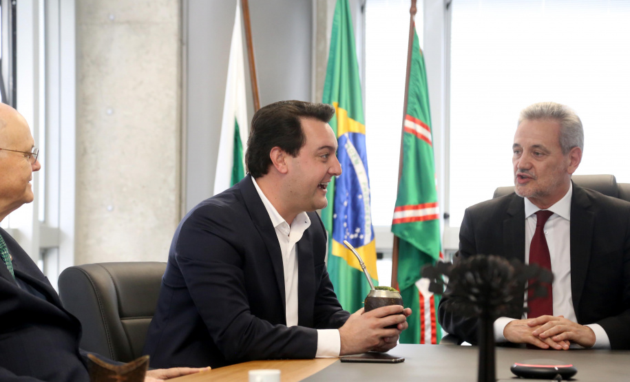 O governador Carlos Massa Ratinho Junior afirmou nesta quinta-feira (5) que a modernização do Estado passa pelo papel de fiscalização do Ministério Público do Paraná (MPPR) e pela construção de políticas conjuntas de atendimento social. Ele participou do Congresso Estadual do MPPR e de uma sessão plenária sobre planejamento estratégico do órgão, que acontecem em Curitiba.Foto Gilson Abreu/AEN