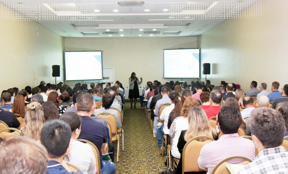 A Secretaria de Estado da Saúde, em parceria com o Ministério da Saúde, promove nesta quinta e sexta-feira (05 e 06) uma capacitação para os gestores e responsáveis pelo preenchimento do Sistema de Informações Sobre Orçamentos Públicos em Saúde (Siops). O objetivo é informar aos profissionais as mudanças e atualizações dos procedimentos e eliminar dúvidas sobre possíveis falhas no preenchimento ou fluxo das informações. Foto: Antonio Américo/SESA