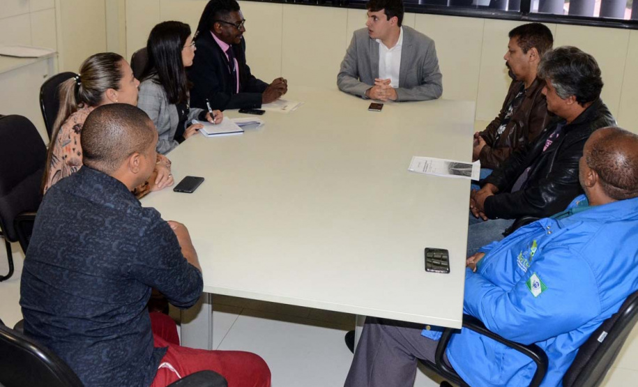 O Governo do Estado instituiu nesta semana um grupo de trabalho para discutir estratégias e propostas de valorização dos quilombolas e das comunidades tradicionais do Paraná. O decreto foi assinado pelo governador Carlos Massa Ratinho Junior.Foto: SEJUF