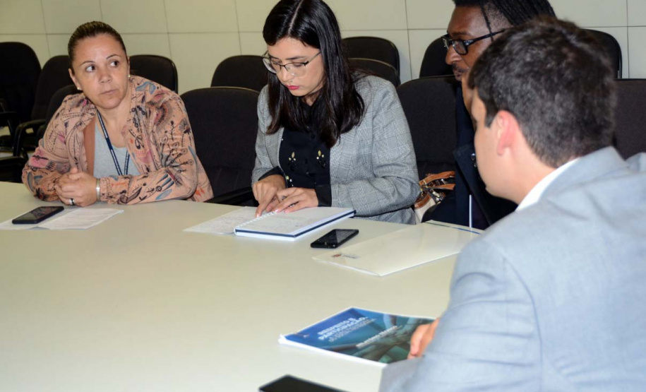 O Governo do Estado instituiu nesta semana um grupo de trabalho para discutir estratégias e propostas de valorização dos quilombolas e das comunidades tradicionais do Paraná. O decreto foi assinado pelo governador Carlos Massa Ratinho Junior.Foto: SEJUF