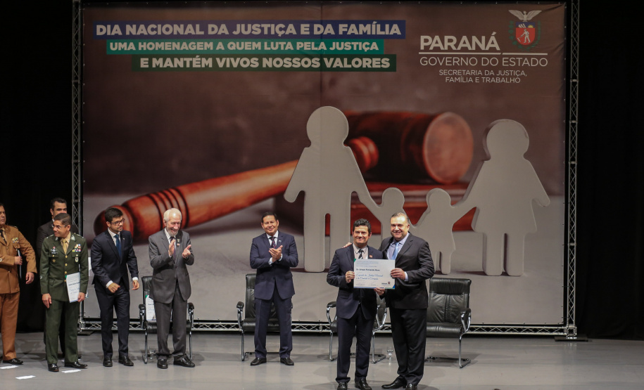 A Secretaria de Estado da Justiça, Família e Trabalho comemora o Dia Nacional da Justiça e da Família nesta sexta-feira (06), em Curitiba, com uma palestra do vice-presidente da República, Hamilton Mourão.  06/12/2019  -  Foto: Geraldo Bubniak/AEN