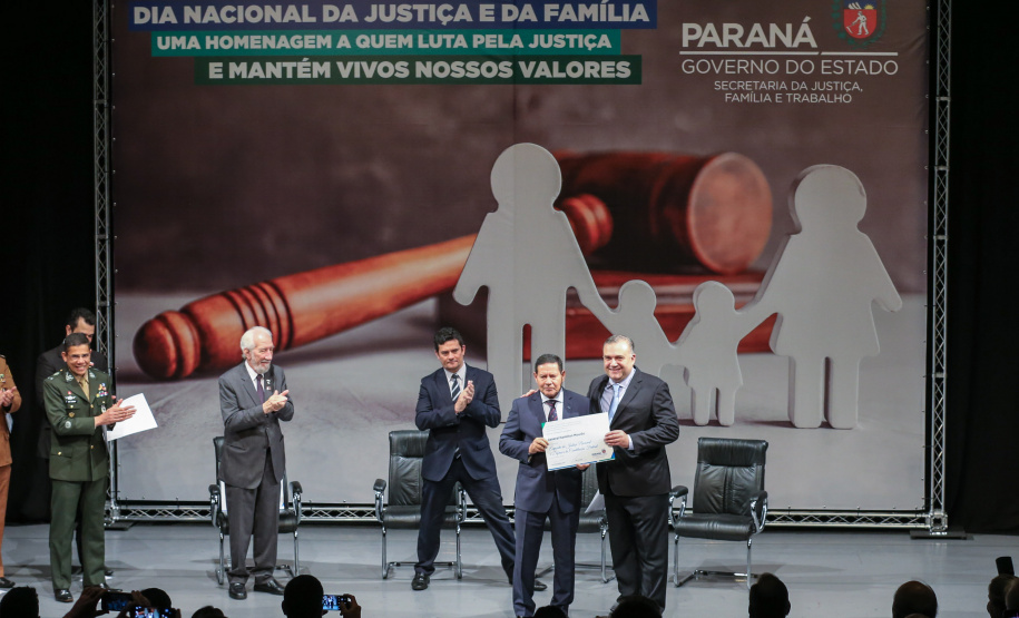 A Secretaria de Estado da Justiça, Família e Trabalho comemora o Dia Nacional da Justiça e da Família nesta sexta-feira (06), em Curitiba, com uma palestra do vice-presidente da República, Hamilton Mourão.  06/12/2019  -  Foto: Geraldo Bubniak/AEN