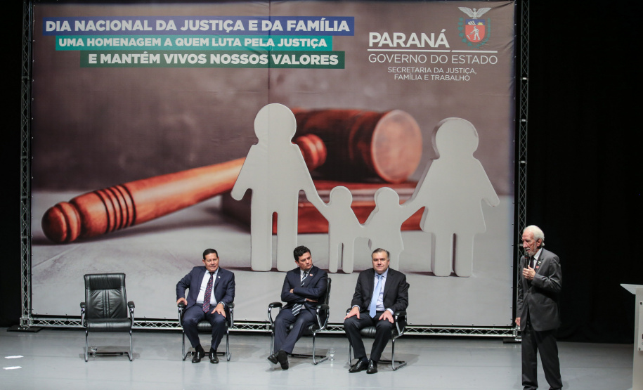 A Secretaria de Estado da Justiça, Família e Trabalho comemora o Dia Nacional da Justiça e da Família nesta sexta-feira (06), em Curitiba, com uma palestra do vice-presidente da República, Hamilton Mourão.  06/12/2019  -  Foto: Geraldo Bubniak/AEN