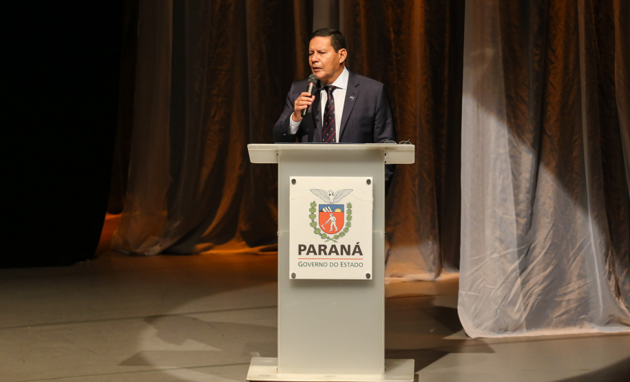 A Secretaria de Estado da Justiça, Família e Trabalho comemora o Dia Nacional da Justiça e da Família nesta sexta-feira (06), em Curitiba, com uma palestra do vice-presidente da República, Hamilton Mourão.  06/12/2019  -  Foto: Geraldo Bubniak/AEN