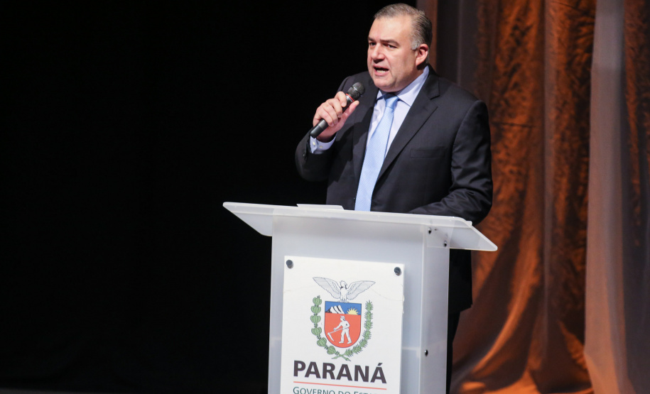 A Secretaria de Estado da Justiça, Família e Trabalho comemora o Dia Nacional da Justiça e da Família nesta sexta-feira (06), em Curitiba, com uma palestra do vice-presidente da República, Hamilton Mourão. Na foto, Ney Leprevost ? Secretário da Justiça, Família e Trabalho.  06/12/2019  -  Foto: Geraldo Bubniak/AEN