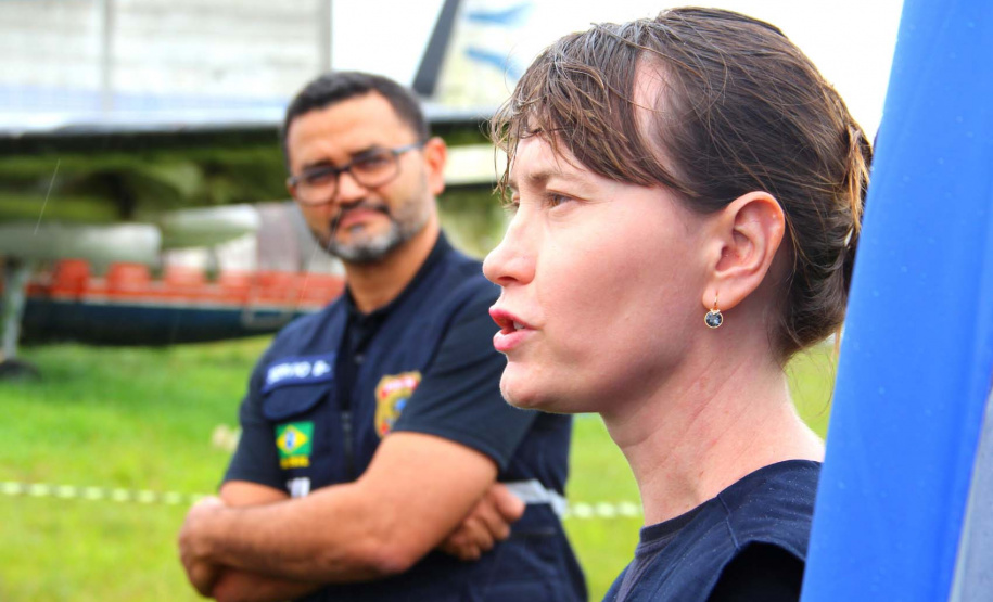 A Polícia Científica do Paraná realizou quinta-feira (5), no Aeroporto Internacional Afonso Pena, em São José dos Pinhais, um simulado para avaliação das práticas abordadas no curso de Perícia em Local de Desastres em Massa - Identificação de Vítimas de Desastres (DVI). A aula em campo contou com o apoio da Infraero e do grupo Tigre da Polícia Civil. O curso foi encerrado na manhã desta sexta-feira (06).Foto:SESP