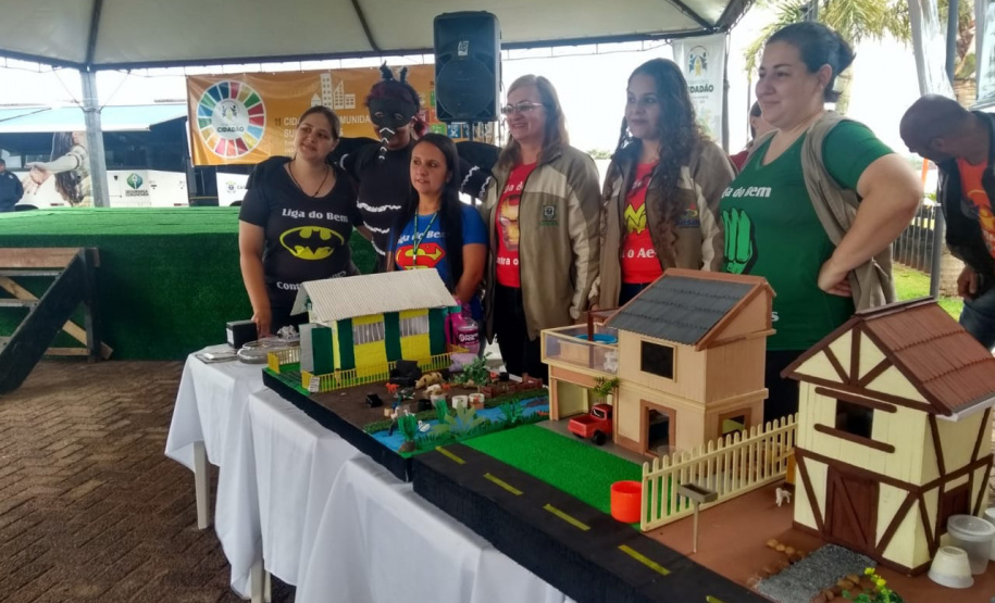 A feira de serviços Paraná Cidadão registrou cerca de 13 mil atendimentos em Cascavel. A ação ofereceu mais de 30 serviços, entre eles a emissão da carteira de identidade, carteira de trabalho e CPF. Foto: SEJUF