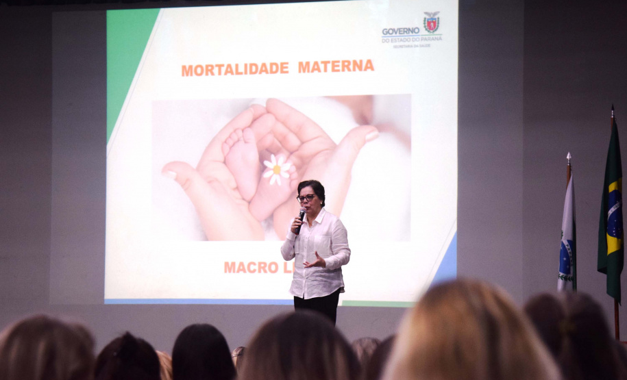 O alerta para o cuidado com o preenchimento de dados foi uma das instruções reforçadas aos profissionais da área da saúde que es reuniram sexta-feira (6), em Curitiba. Foi o quarto encontro macrorregional voltado ao tema: Atenção à Saúde da Mulher e da Criança: inovar para avançar, promovido pela secretaria de Estado da Saúde. Foto:SESA