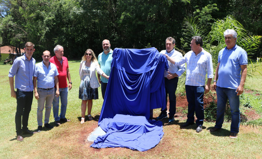 Considerado um dos mais antigos do Estado e um dos poucos fragmentos florestais da região, o Parque Estadual São Camilo, localizado em Palotina, completa 35 anos. “O objetivo da área é proteger a fauna e a flora local, além de proporcionar à população lazer e contado com a natureza”, diz o diretor de Biodiversidade e Áreas Protegidas do Instituto Ambiental Paraná (IAP), Rafael Andreguetto. Foto:SEDEST
