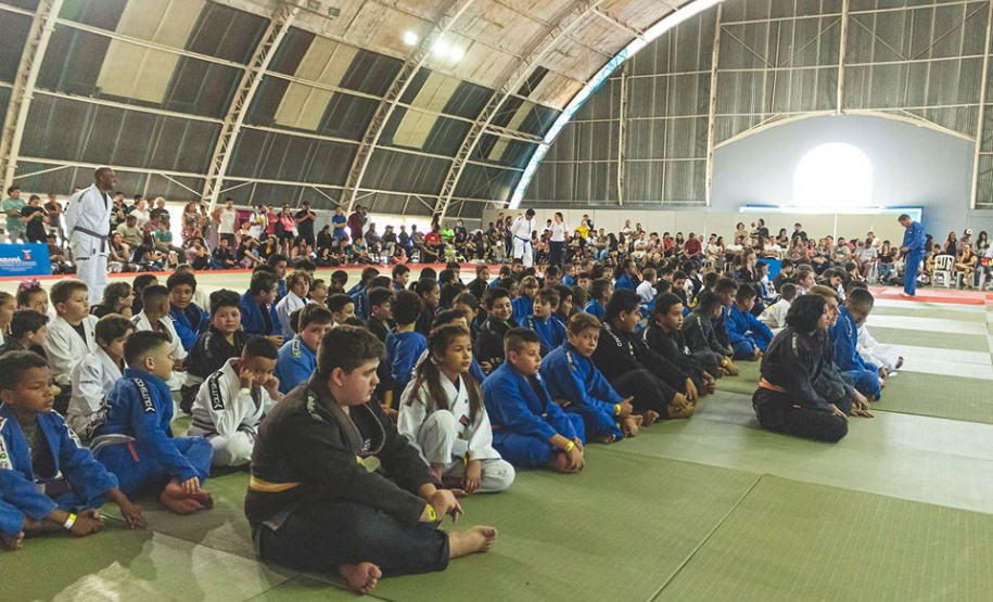 Viradão Esportivo reuniu cerca de 3 mil pessoas
. Foto: Esporte Paraná