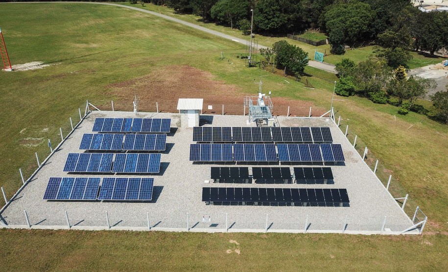 A Copel e Universidade Tecnológica Federal do Paraná – UTFPR inauguraram nesta segunda-feira (09) a rede de Estações de Pesquisa em Energia Solar, projeto que promete transformar o Estado em uma referência nesta área. Foto: Copel