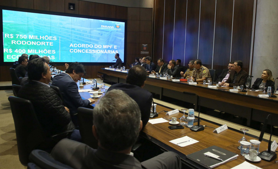 Governador Carlos Massa Ratinho Junior em reunião com os secretários. Curitiba,10/12/2019 Foto:Jaelson Lucas / AEN