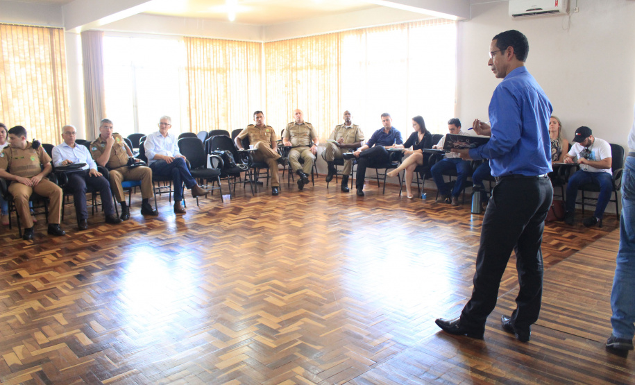 O Paraná e Santa Catarina vão intensificar a defesa agropecuária nas suas divisas e na fronteira com a Argentina. Representantes dos dois estados se reuniram quarta-feira (11), em Barracão, no Sudoeste, para debater estratégias de controle do trânsito de animais. Foto:SEAB