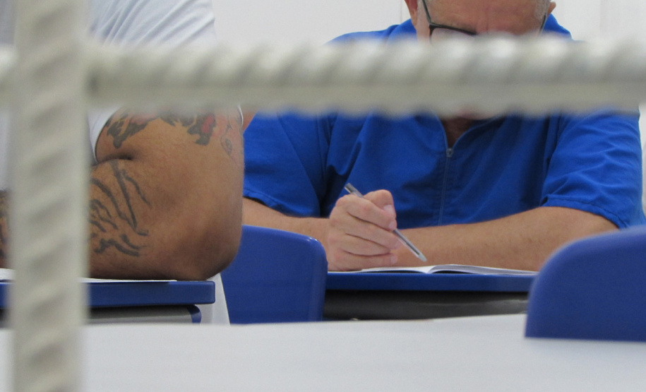 As provas do Exame Nacional do Ensino Médio Para Privados de Liberdade (Enem-PPL) foram aplicadas nesta terça e quarta-feira (11 e 12), em 28 unidades prisionais de todas as regiões do Estado. Foto: Depen