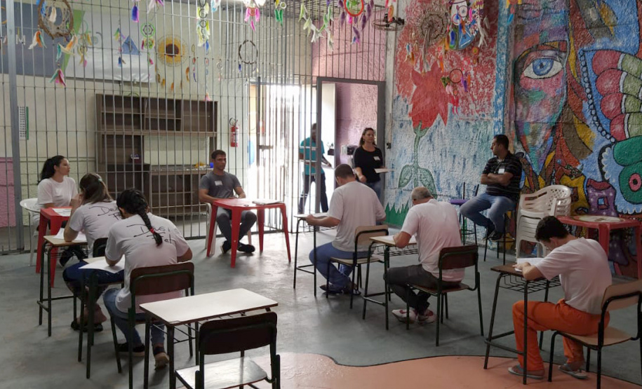 As provas do Exame Nacional do Ensino Médio Para Privados de Liberdade (Enem-PPL) foram aplicadas nesta terça e quarta-feira (11 e 12), em 28 unidades prisionais de todas as regiões do Estado. Foto: Depen