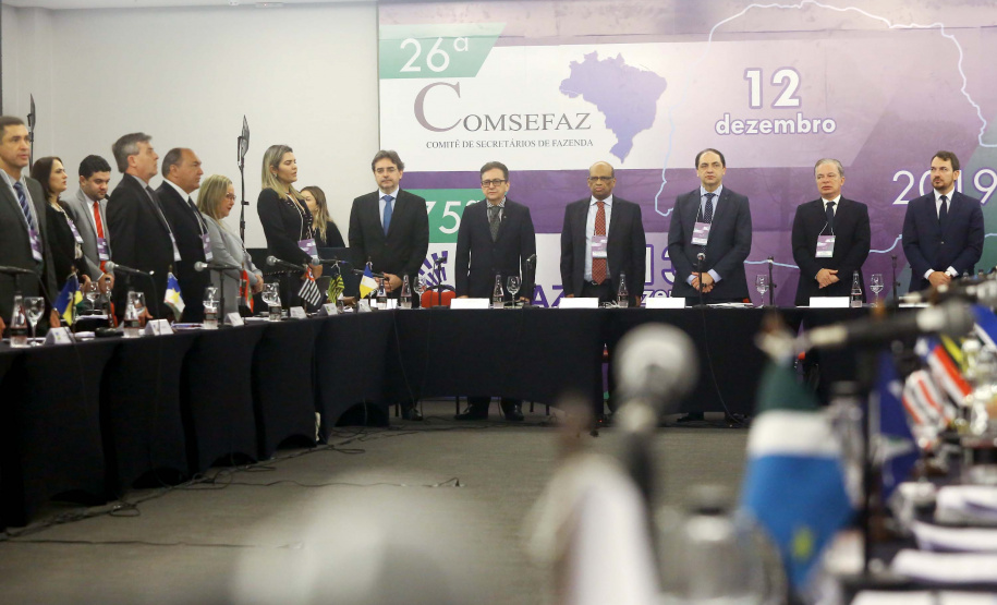 O secretário especial da Fazenda, Waldery Rodrigues Junior, presidente do Conselho Nacional de Política Fazendária (Confaz), afirmou nesta sexta-feira (13), durante reunião da entidade, em Curitiba, que a proposta de reforma tributária a ser apresentada pelo governo ao Congresso vai contribuir para pacificar a questão da guerra fiscal entre os Estados. Foto:Jaelson Lucas / AEN