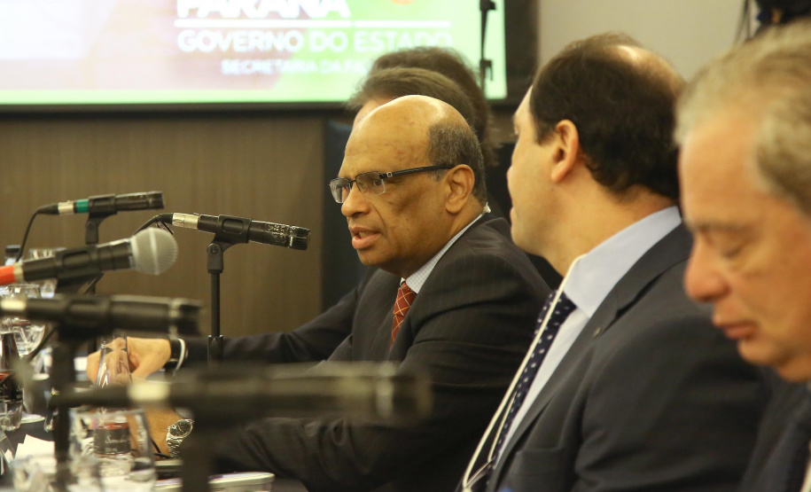 O secretário especial da Fazenda, Waldery Rodrigues Junior, presidente do Conselho Nacional de Política Fazendária (Confaz), afirmou nesta sexta-feira (13), durante reunião da entidade, em Curitiba, que a proposta de reforma tributária a ser apresentada pelo governo ao Congresso vai contribuir para pacificar a questão da guerra fiscal entre os Estados. Foto:Jaelson Lucas / AEN