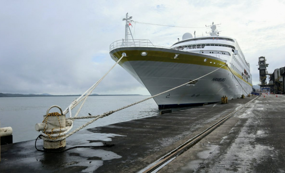 Porto de Paranaguá volta a receber navio de passageiros. Foto: Claudio Neves/Portos do Paraná