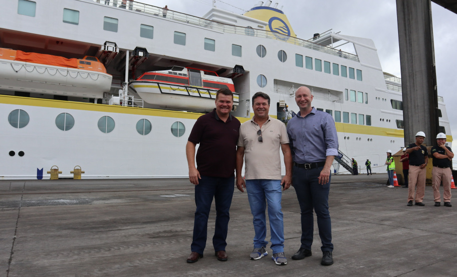 Porto de Paranaguá volta a receber navio de passageiros. Foto: Claudio Neves/Portos do Paraná