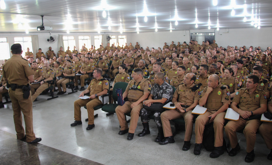 Os policiais militares que atuarão no Verão Maior 2019/2020 estão na Academia Policial Militar do Guatupê (APMG) para nivelar práticas e procedimentos do serviço operacional e administrativo durante a temporada no Litoral do Estado