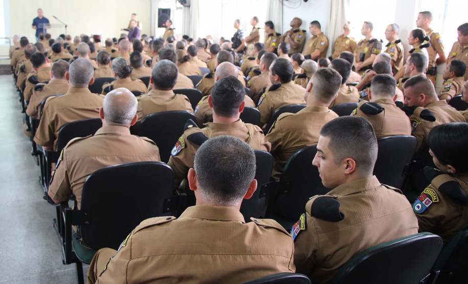 Os policiais militares que atuarão no Verão Maior 2019/2020 estão na Academia Policial Militar do Guatupê (APMG) para nivelar práticas e procedimentos do serviço operacional e administrativo durante a temporada no Litoral do Estado