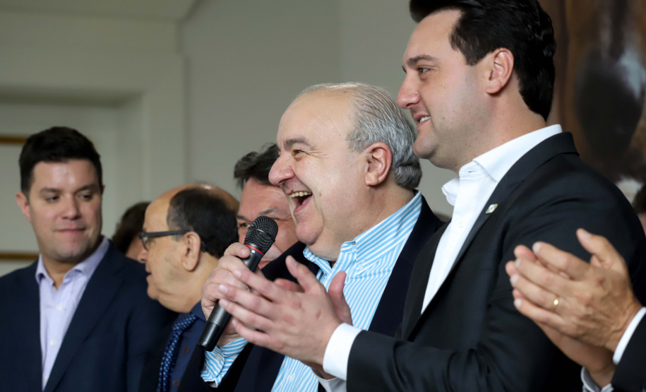 O Governo do Paraná criou neste o Certificado de Mérito Ambiental, que premia municípios pela implantação de projetos de sustentabilidade em prol do ecossistema. A intenção é reconhecer boas ações que podem ser replicadas em outras cidades do Estado. A iniciativa é da Secretaria do Desenvolvimento Sustentável e do Turismo.Foto: Arnaldo Alves/AEN