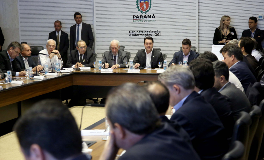 Governador Carlos Massa Ratinho Junior em reunião com os secretários. Curitiba,17/12/2019 Foto:Jaelson Lucas / AEN