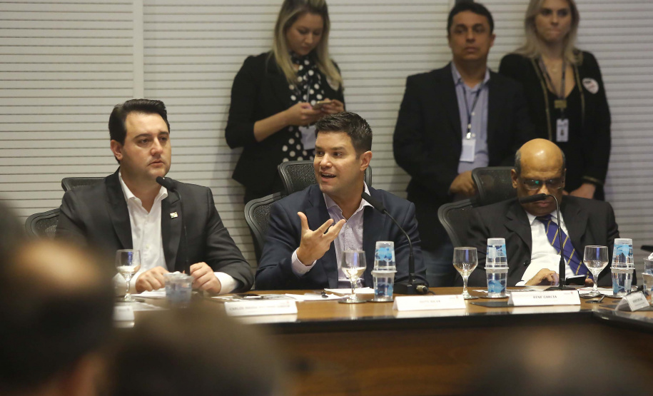 Governador Carlos Massa Ratinho Junior em reunião com os secretários. Curitiba,17/12/2019 Foto:Jaelson Lucas / AEN