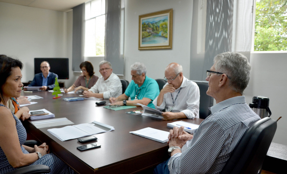 A Secretaria de Estado da Agricultura e Abastecimento vai estimular o crescimento da produção de seda no Paraná, com possibilidade de expandir a atividade em pelo menos 20%.

O secretário Norberto Ortigara disse que o projeto atende a uma determinação do governador Carlos Massa Ratinho Júnior, após sua participação, durante o mês de novembro, do Festival da Seda realizado em Lyon, na França, onde a seda paranaense foi considerada a melhor do mundo. Foto>SEAB